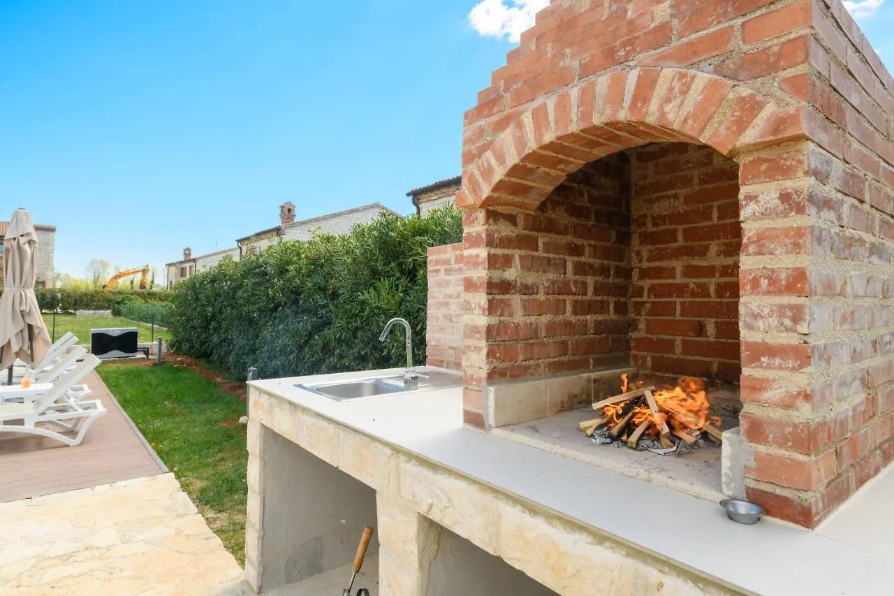 Paradis Villa Stone Queen With Heated Pool Butkovici  Butkovici (Istria)