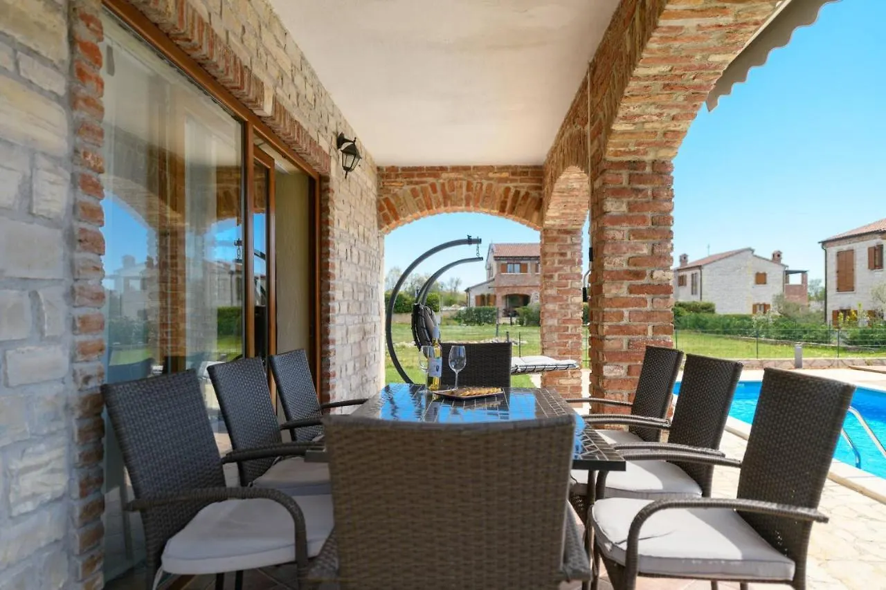 Paradis Villa Stone Queen With Heated Pool Butkovici  Croatia