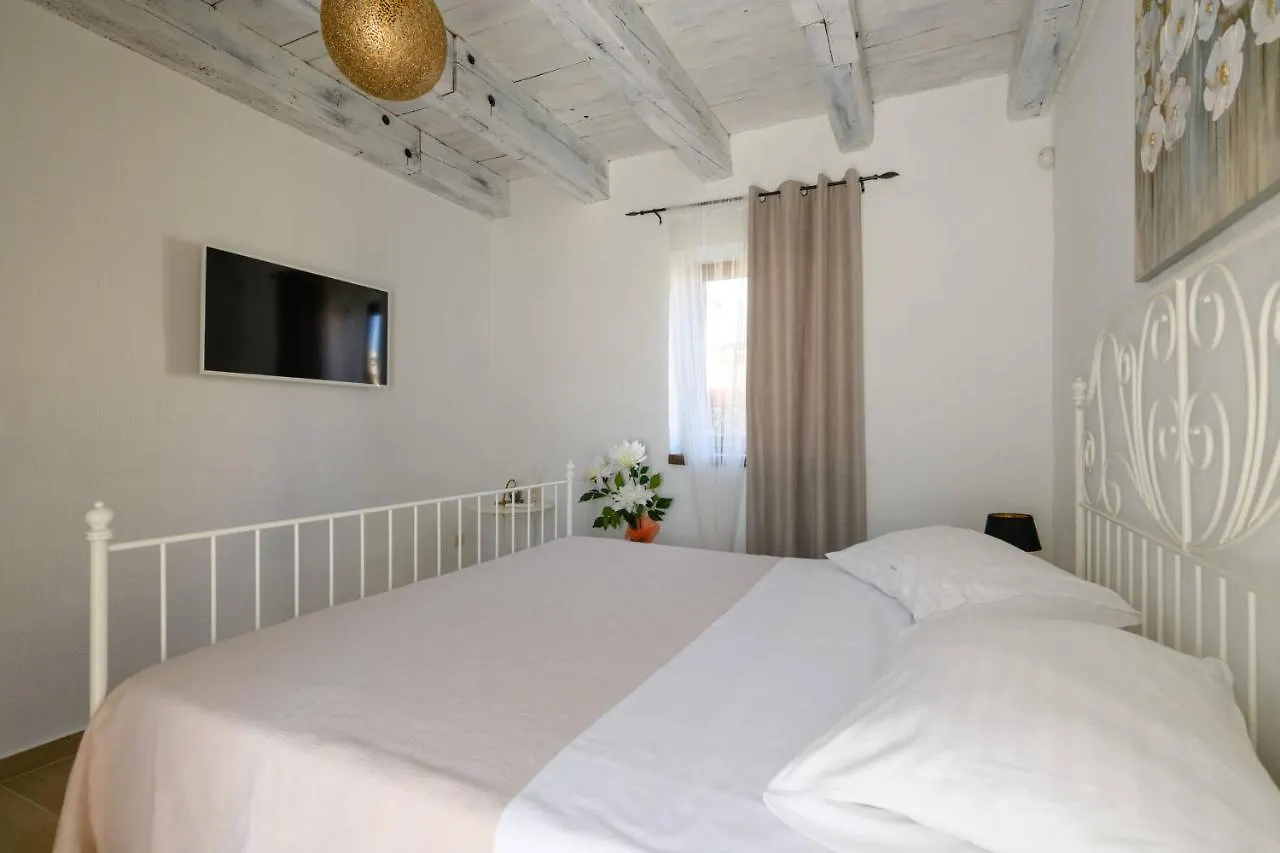 Paradis Villa Stone Queen With Heated Pool Butkovici  Butkovici (Istria)