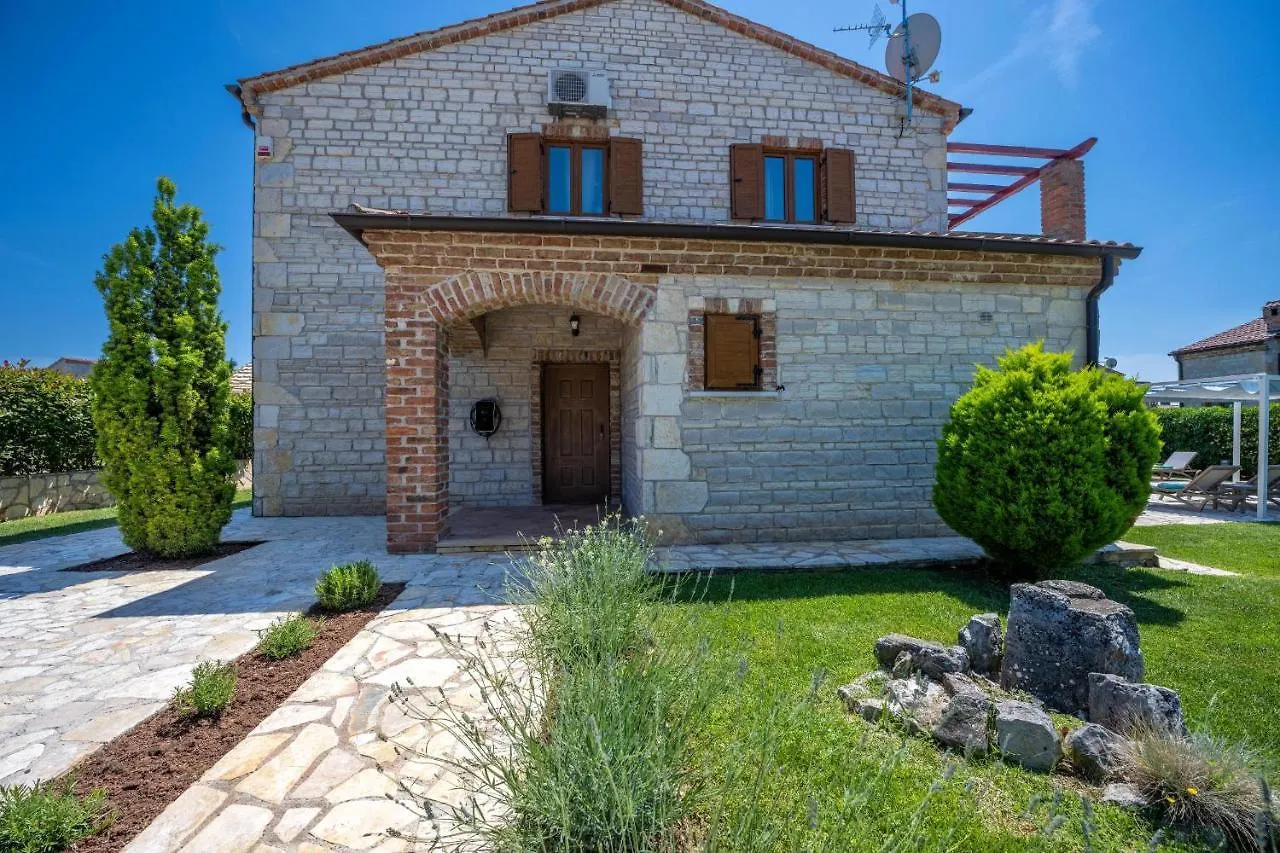 Paradis Villa Stone Queen With Heated Pool Butkovici  0*, Butkovici (Istria) Croatia
