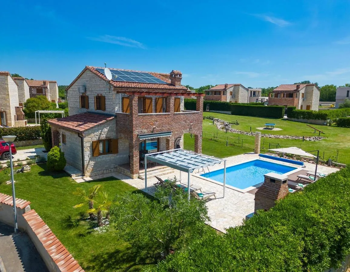 Paradis Villa Stone Queen With Heated Pool Butkovici  Croatia